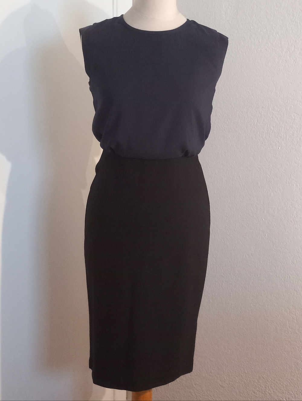 LOFT Color Block Body-Conscious Sheath Dress